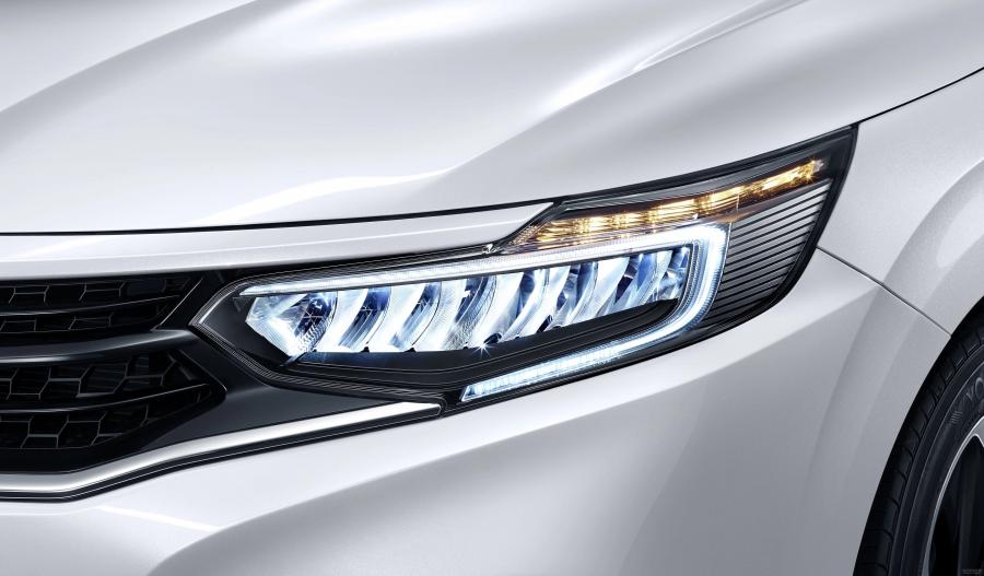 Детали экстерьера Honda Envix 2019 года  (фото 7 из 7)